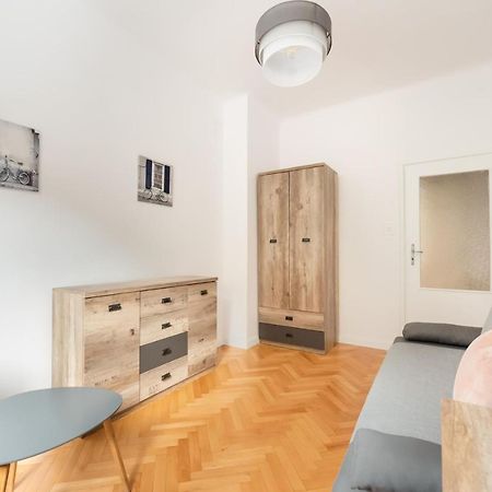 Plac Zbawiciela 3-Bedroom Apartment Warszawa Zewnętrze zdjęcie