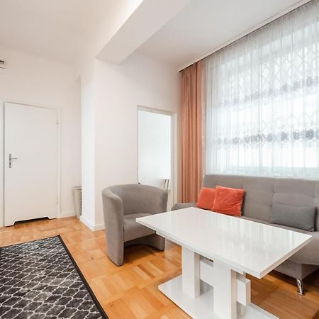 Plac Zbawiciela 3-Bedroom Apartment Warszawa Zewnętrze zdjęcie