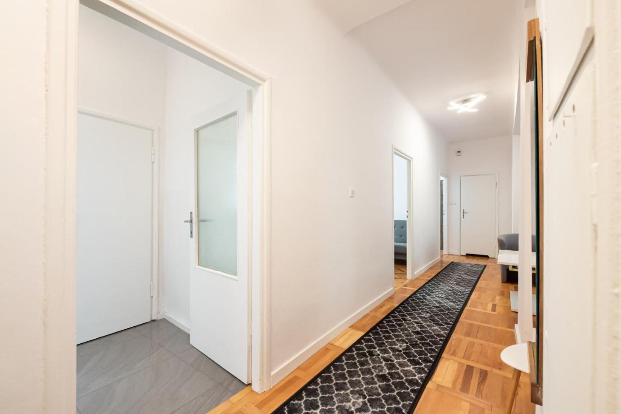 Plac Zbawiciela 3-Bedroom Apartment Warszawa Zewnętrze zdjęcie